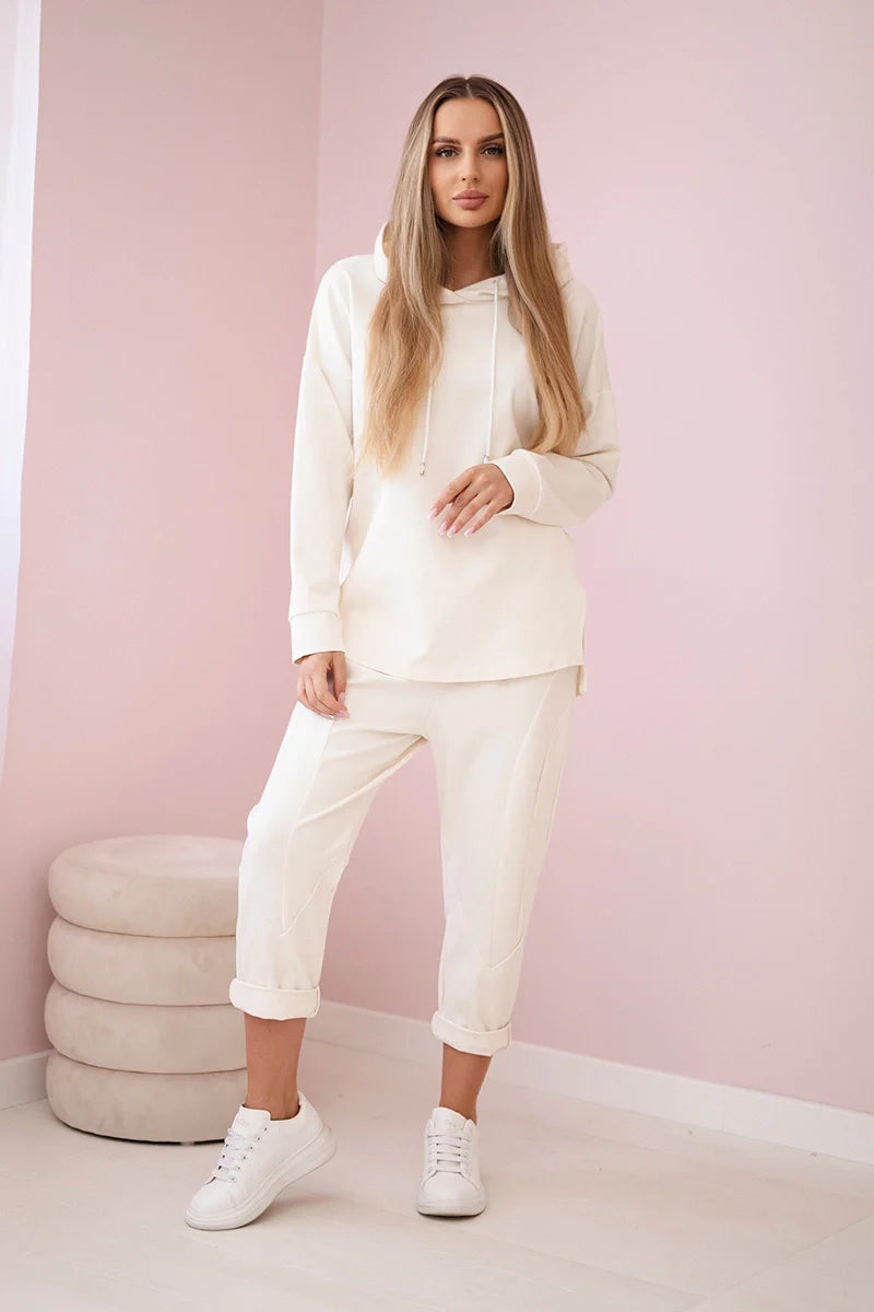 Komplet Punto Milano Winter bluza z kapturem + spodnie , Jasny Beżowy uniwersalny , Komplety , IT , 29783_1_f6fadecf-17e5-497b-ba09-59b7c0473844 , 7036T Komplety Odzież Damska Wszystkie Produkty
