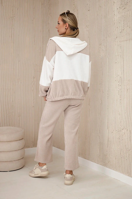 Komplet prążkowany welur bluza + spodnie , Beżowy uniwersalny , Komplety , IT , 29848_2_c022c7ac-7b9f-4a38-b2cf-4ae53082c199 , 6650 Komplety Odzież Damska Wszystkie Produkty
