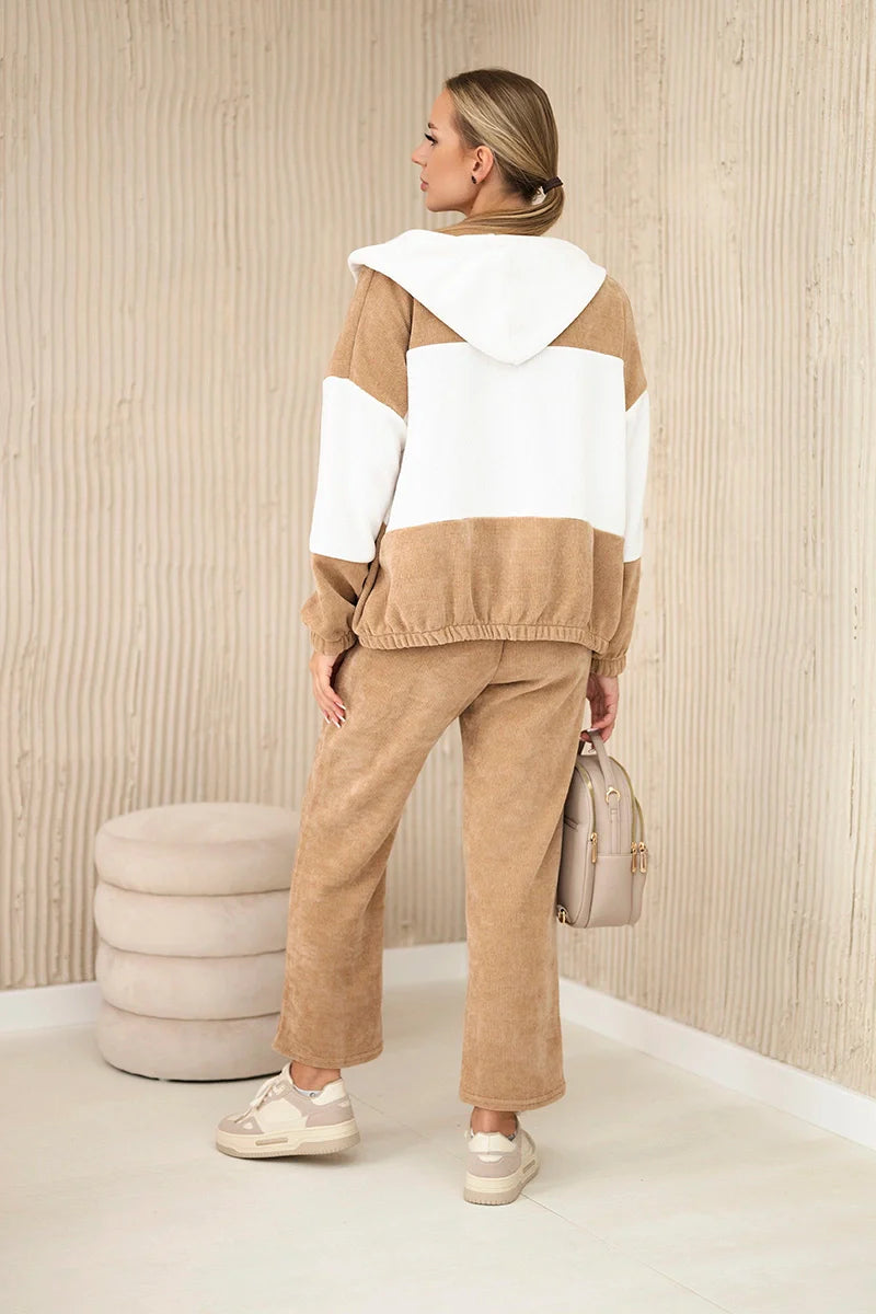 Komplet prążkowany welur bluza + spodnie , Camelowy uniwersalny , Komplety , IT , 29851_1_a7df002b-28b3-467f-be13-ff4190ad843a , 6650 Komplety Odzież Damska Wszystkie Produkty