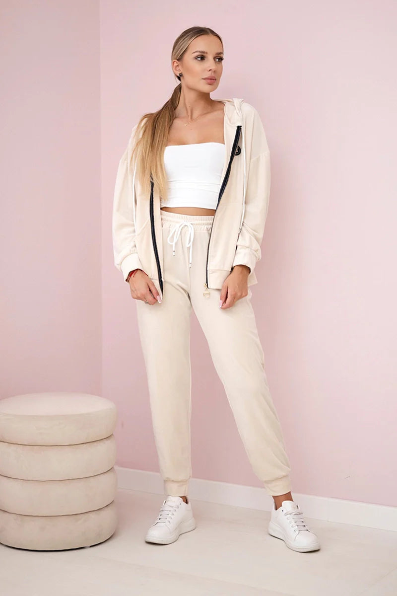 Komplet welurowy bluza z kapturem + spodnie , Jasny Beżowy uniwersalny , Komplety , IT , 29921_1_acec95c7-1400-4687-b34c-7d856be844bb , 6106 Komplety Odzież Damska Wszystkie Produkty