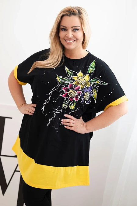 Bluzka damska Plus Size z kwiatowym wzorem i ozdobnymi perełkami żółta , , , Moda Life Polska , 33011_1 , 1661