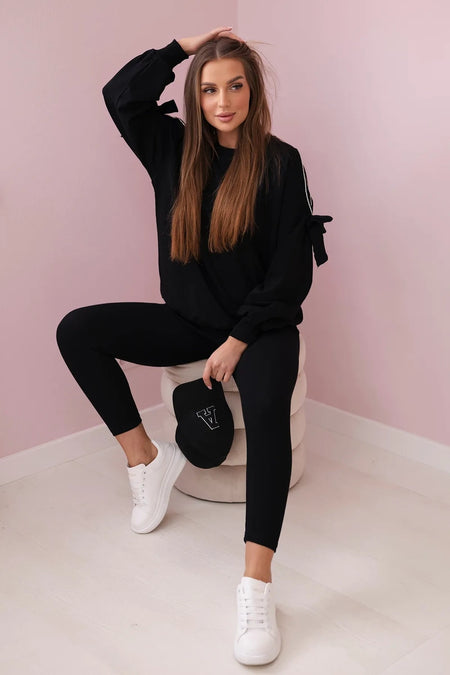 Komplet bluzy z kokardą na rękawach i legginsów , Czarny Uniwersalny , Komplety , TR , pol_pl_Komplet-bluzy-z-kokarda-na-rekawach-i-legginsow-czarny-28493_1 , 9801 Jesien Komplety Odzież Damska Rabat20 Wszystkie Produkty